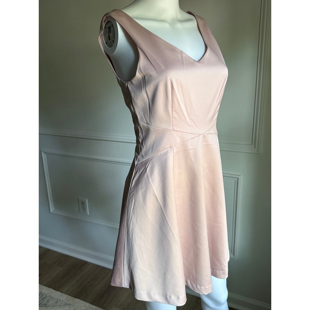 Forever 21 Blush Pink Fit Flare Skater Dress Sleeveless V Neck XS Cocktail - Picture 2 of 5